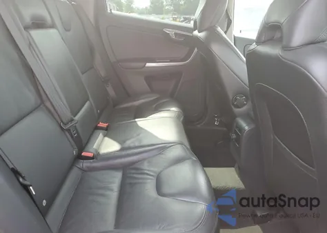 2014 Volvo Xc60 T6 из США, поврежденный, VIN YV4902DZ8E2521777